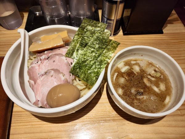 「特製つけ麺」@煮干中華そば 無双の写真