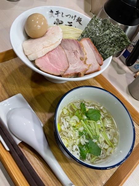 「特製しじみと鶏の昆布水つけ麺＋中盛+煮干しの和え玉」@煮干しつけ麺 宮元の写真
