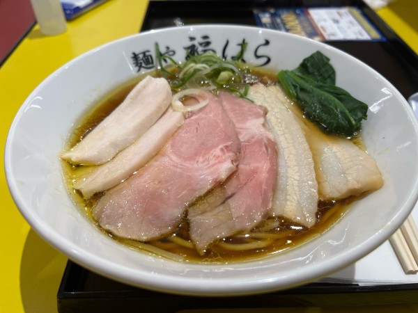 「チャーシュー地鶏醤油そば」@麺や 福はら ららぽーと堺店の写真