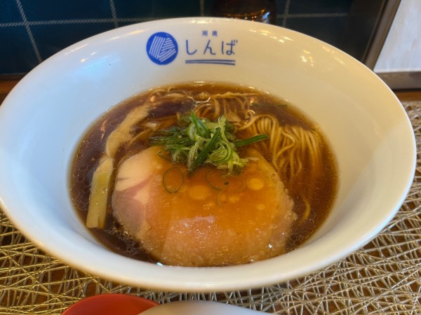 「醤油らぁめん」@湘南しんばの写真