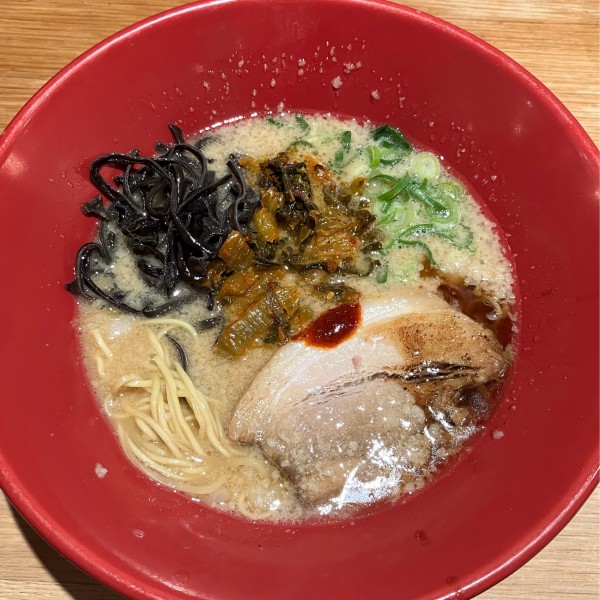 「赤丸新味980円(PM価格550円)ｷｸﾗｹﾞ140円」@博多一風堂 ららぽーとTOKYO-BAY店の写真