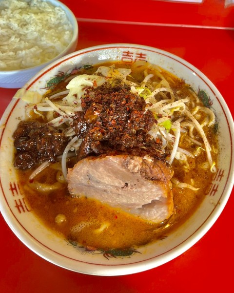 「ラーメン＋麻辣券＋半ライス」@ラーメン豚島 溝の口店の写真