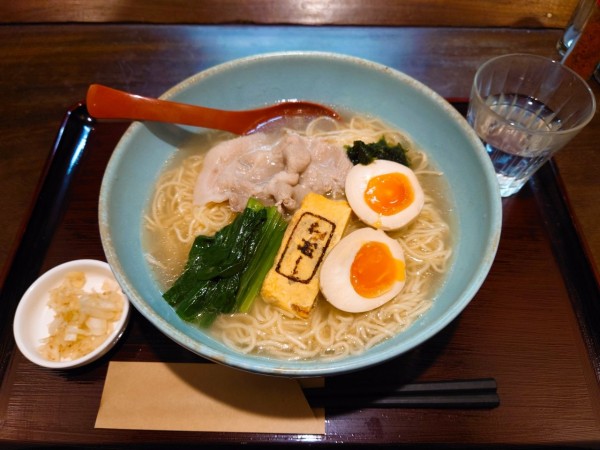 「塩ら〜めん」@一酵やの写真