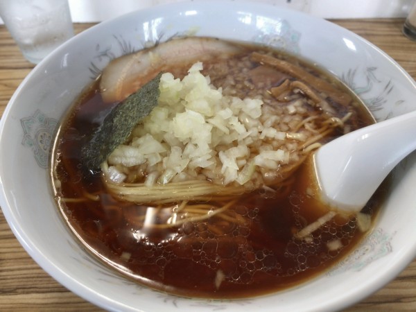 「中華そば（大 280g）＋玉ねぎ増量」@中華そば たまやの写真