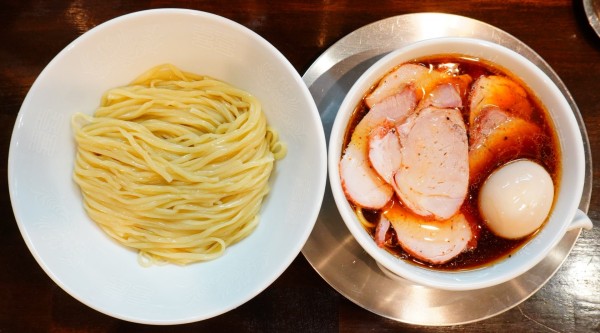 「つけ麺+焼豚増+味玉+瓶ビール」@自家製麺 うるちの写真