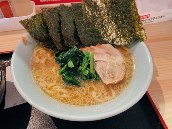 「家系ラーメン」@ラーメンカーニバル 登米佐沼店の写真