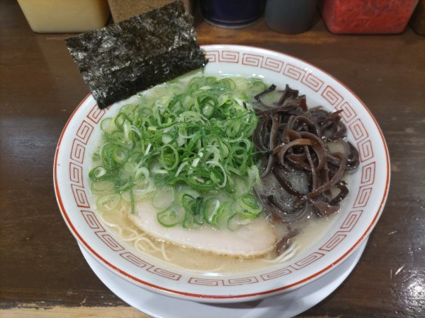 「ネギラーメン+替玉(かため)」@博多長浜ラーメン フクフクの写真