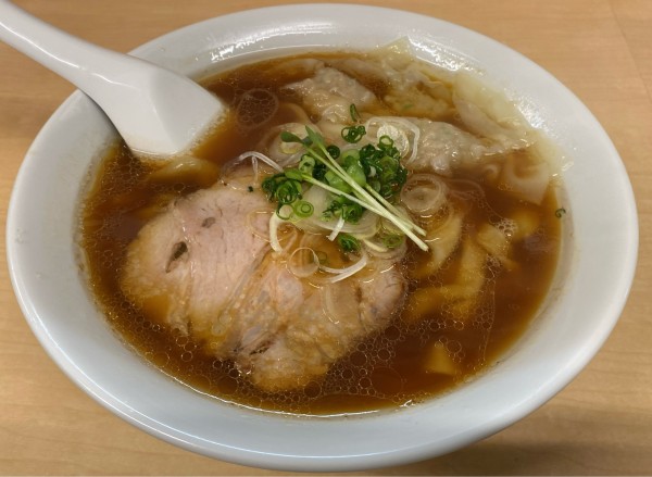 「海老ワンタンメン 醤油 生姜ごはん」@手打ち麺処 好き酒師の写真