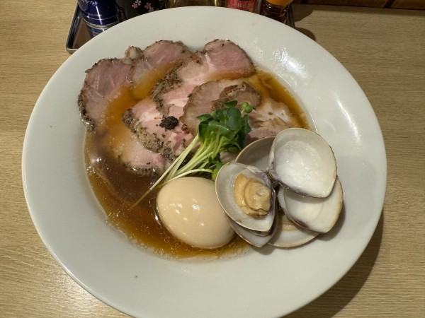 「特製蛤そば醤油」@麺屋壱心の写真