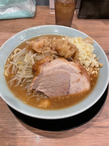 「らーめん小」@俺の生きる道 上野店の写真