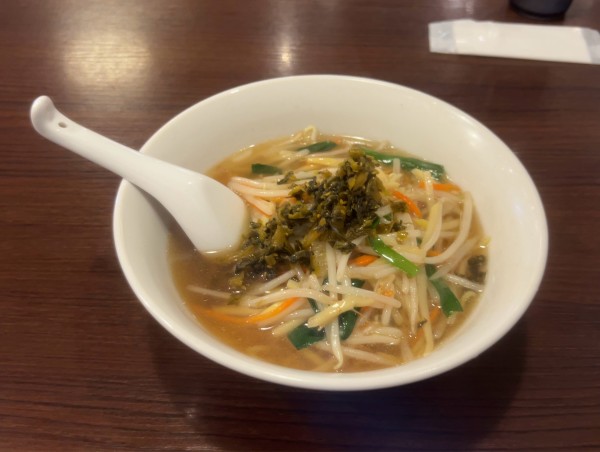「高菜と豚肉の細切りラーメン」@福秦酒家 ユニモちはら台店の写真