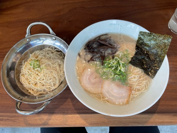 「ラーメン¥700 替玉¥150」@博多濃麻呂 二子玉川2号店の写真