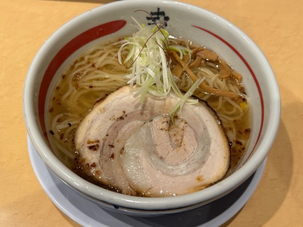 「天然塩ラーメン 890円+スペシャルセット470円」@ラーメン酒房 幸来の写真