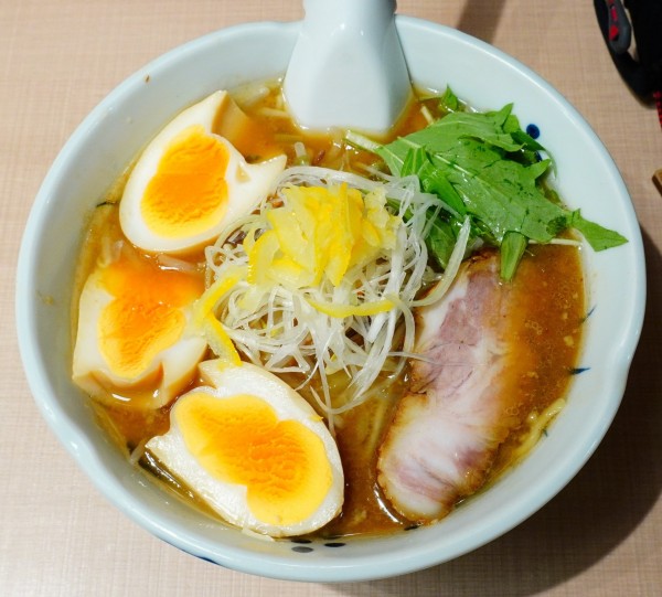 「【冬期限定】冬味噌らーめん＋縁玉」@与ろゐ屋の写真