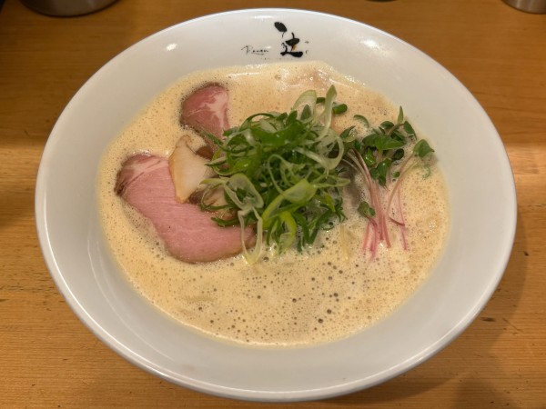「(鶏白湯)醤油　950円」@Ramen 辻の写真