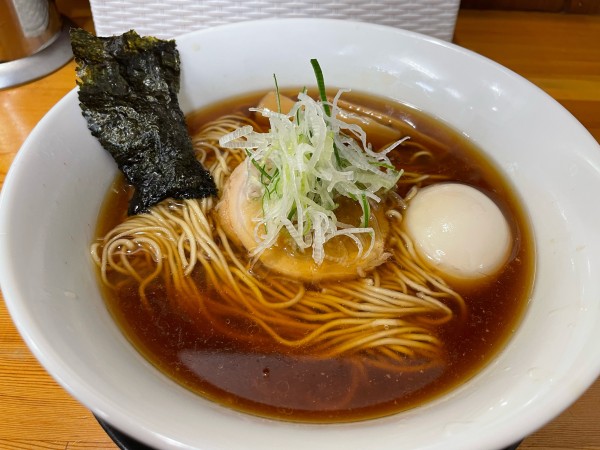 「魚介　あじたま醤油」@中華そば かづ実の写真