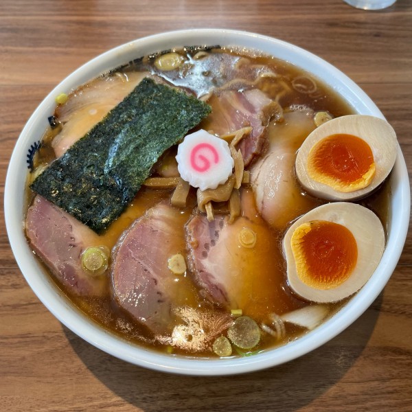 「チャーシュー麺醤油+味玉+Aセット」@飯村製作所の写真