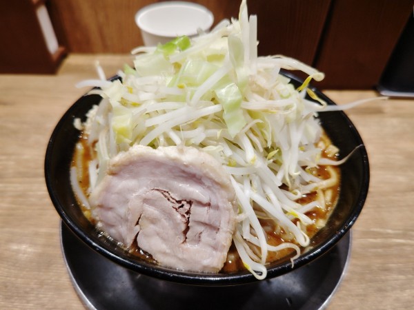 「味噌ラーメン(大盛・ヤサイ・ニンニク)」@ジャンクガレッジ 狭山店の写真