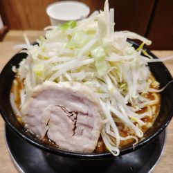 味噌ラーメン(大盛・ヤサイ・ニンニク)