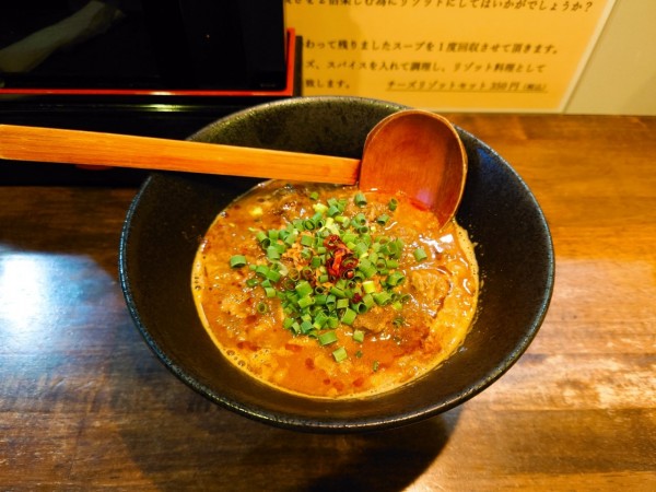 「牛筋カレーラーメン」@豆乳ラーメン SOYの写真