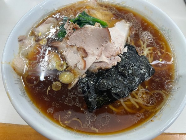 「ラーメン、大盛、チャーシュー50円増し」@青島食堂 秋葉原店の写真