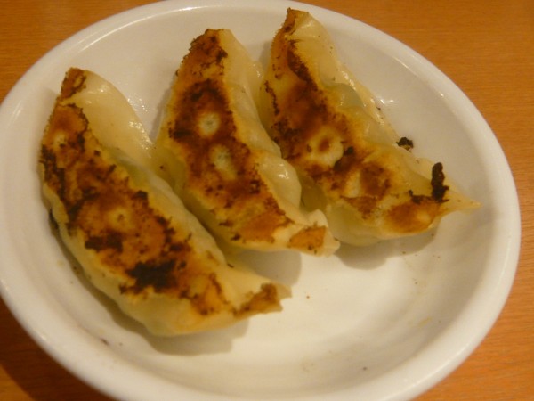 「餃子（3個）」@日高屋 新橋駅前店の写真