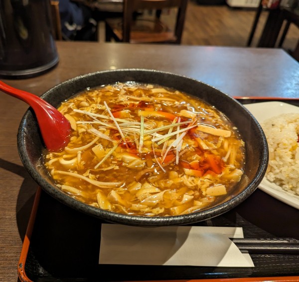 「酸辣湯麺+搾菜半炒飯」@龍驤の写真
