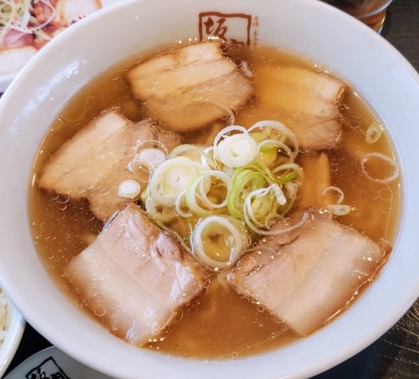 「喜多方ラーメン￥820＋無料半ライス」@喜多方ラーメン 坂内 水戸東店の写真