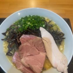 知床鶏白湯スープ＋キクラゲ