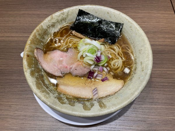 「醤油らーめん」@Homemade Ramen 麦苗 COREDO室町店の写真