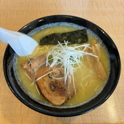 濃厚鶏白湯ら〜めん