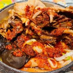 人類みな麺類と焼き飯店の画像