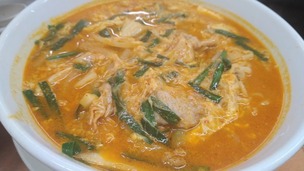 「日高屋飲み→チゲ味噌ラーメン」@日高屋 四谷三丁目店の写真