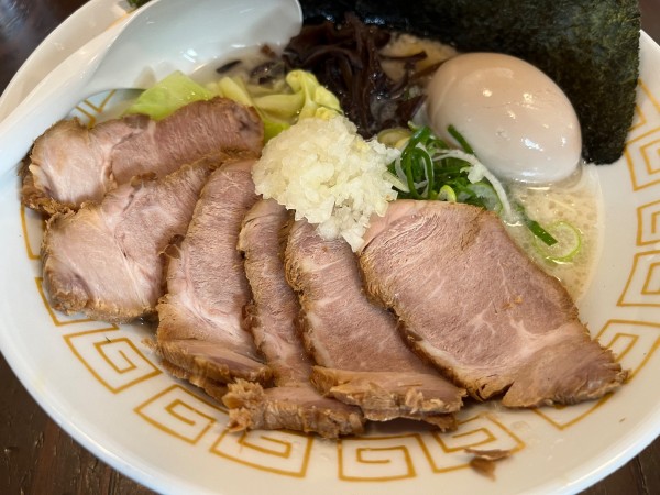 「白スープ（全部のせ）：1300円」@山嵐 本店の写真