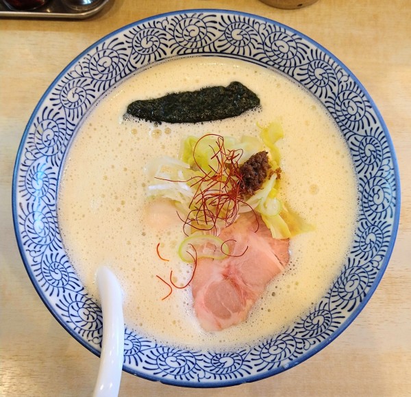 「餃子セット(鶏豚ソバ＋自家製焼餃子)＋半替玉」@鶏豚骨 一學の写真