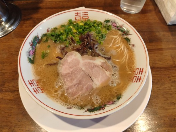 「豚骨ラーメン¥850+替玉¥150-」@ラーメン池田の写真
