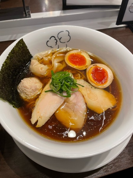 「特製鶏の醤油らー麺」@鶏喰～TRICK～の写真