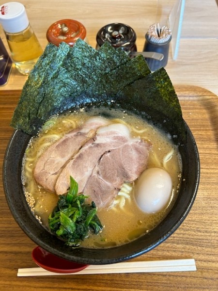 「得とくラーメン 1,000円＋中盛り（麺1,5玉）無料。」@一二三家製麺の写真
