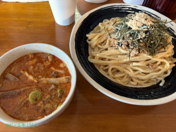 「毛呂山店限定担々坂つけ大盛(1300円)SNS投稿サービス具マシ」@坂戸つけめん 国武屋 毛呂山店の写真