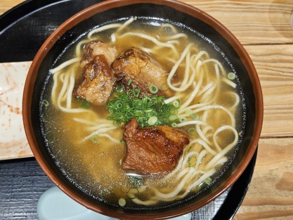 「ソーキそば」@琉球村 那覇空港店の写真