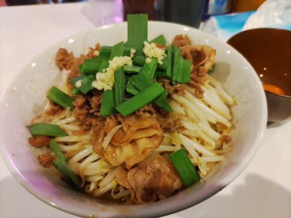 「（限定）汁無し餃子」@ラーメンボーイズの写真