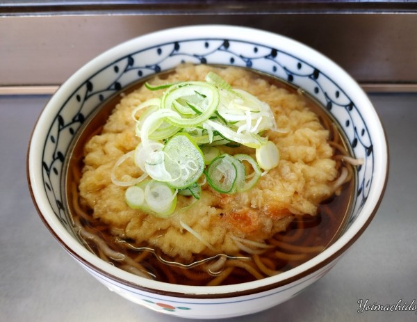 「天ぷらそば（360円）」@信州蕎麦処しなの 長野駅の写真