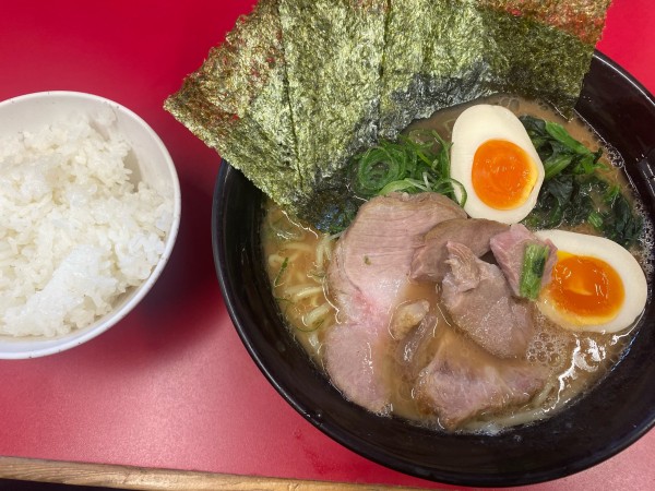 「OG（オイシクゲンキ）950円」@横浜家系ラーメン おうじ家の写真