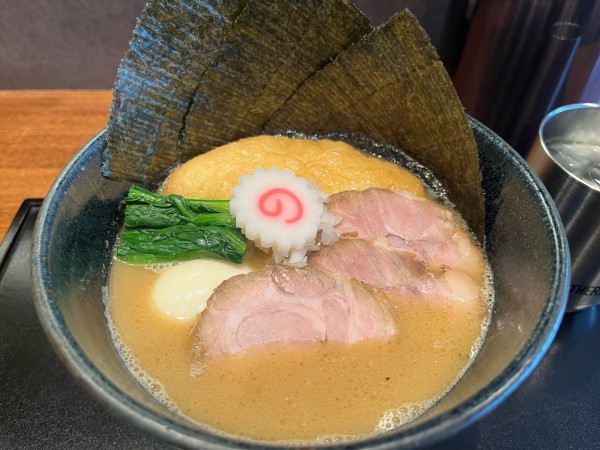 「特製濃厚中華そば」@中華蕎麦 きつねの写真