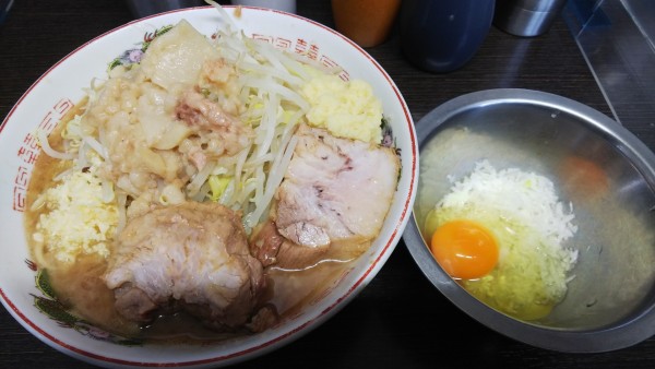 「ラーメンたまねぎたまご」@ラーメン二郎 川越店の写真