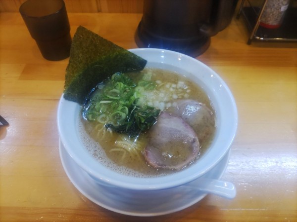 「新とんこつ」@麺処Ⅿの写真