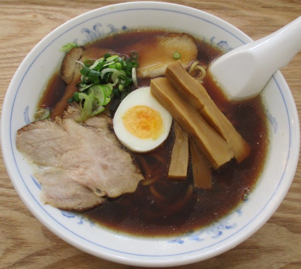 「醤油ラーメン　750円」@CAFE HAMBONEの写真