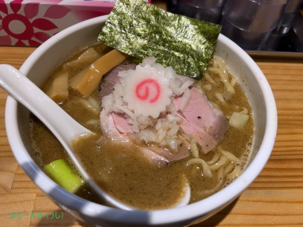 「煮干中華そば(900円)」@煮干中華そば 無双の写真