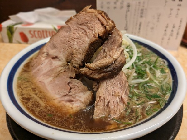 「醤油ラーメン 1760円 大盛165円」@神名備の写真