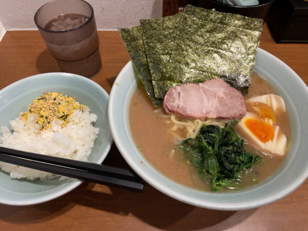 「ラーメン」@横浜家系ラーメン 五十三家の写真